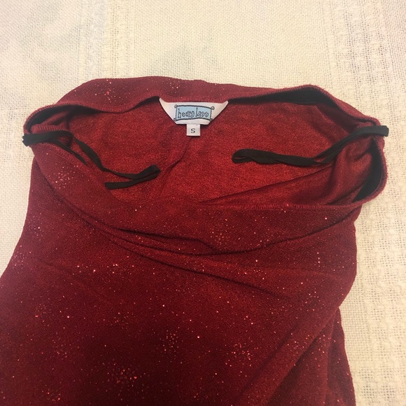 Beautiful women’s dress! - Picture 6 of 9